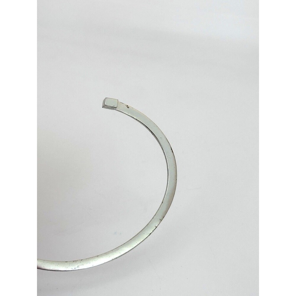 Retired Kendra Scott Gold Toned Adjustable Bracelet With Opal Tone Inserts - Picture 5 of 10